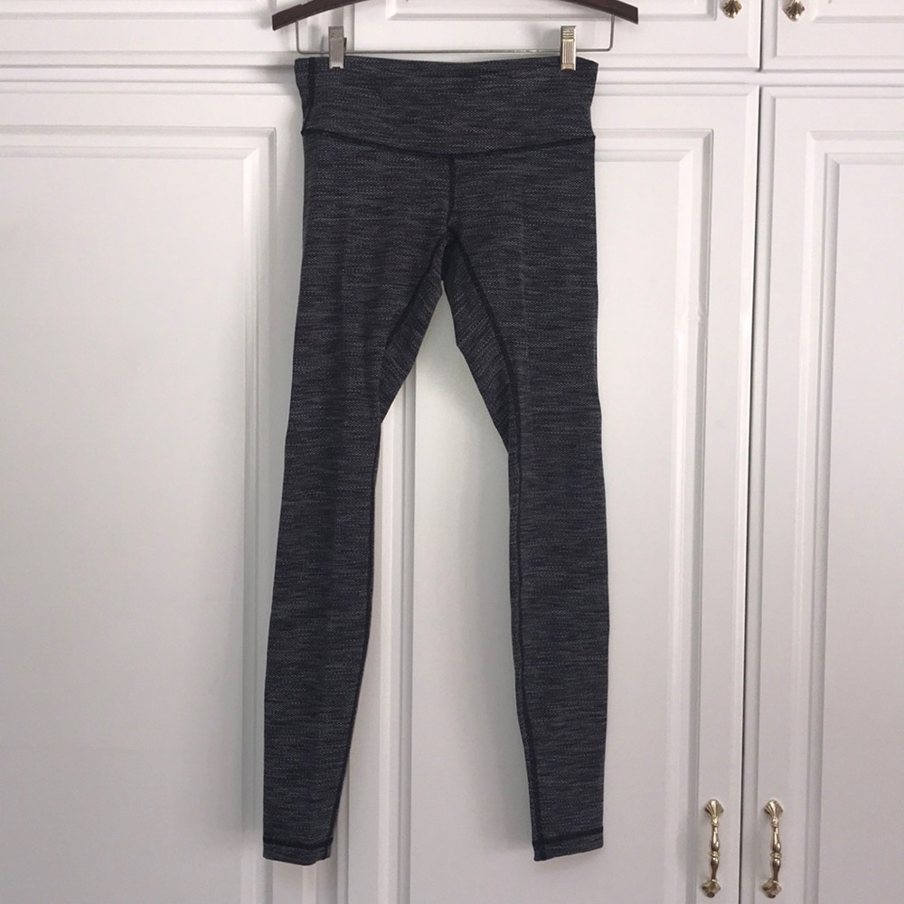 LULULEMON wunder under leggings size 4